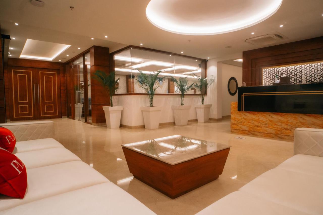 Playotel Premier Vijay Nagar Индор Екстериор снимка